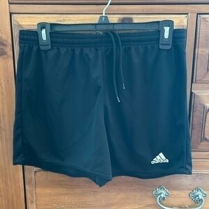 Adidas Women’s Black Aeroready Shorts Size Medium EUC